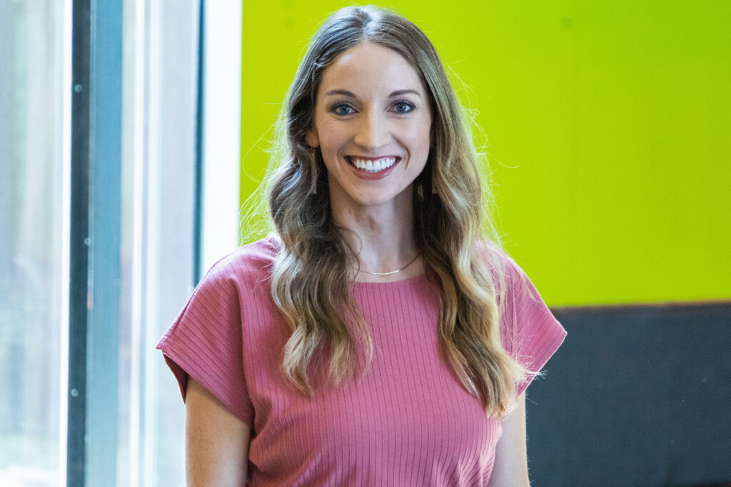 Headshot of Anna McCracken